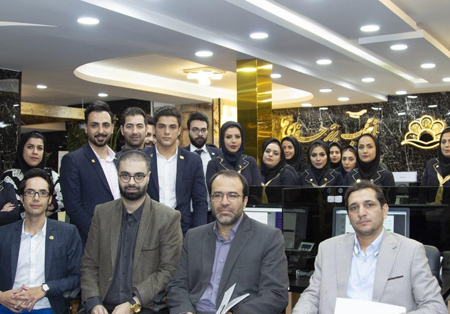 حضور دکتر طغیانی نماینده مردم اصفهان در مجلس شورای اسلامی در مرکز آموزش مجازی پارس